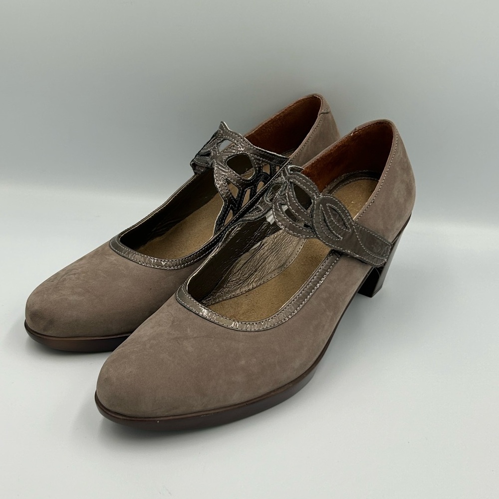 Naot Luma Mary Jane Heels Pumps Suede Size 41 10.5 Women’s